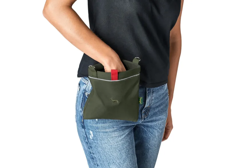 Snackbag with shoulder strap Alva Polyester olivegreen